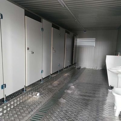 Stile di design scandinavo Customized Portable Mobile Toilet Pubblico Pieghevole Camping Luxury Portable Site Toilet