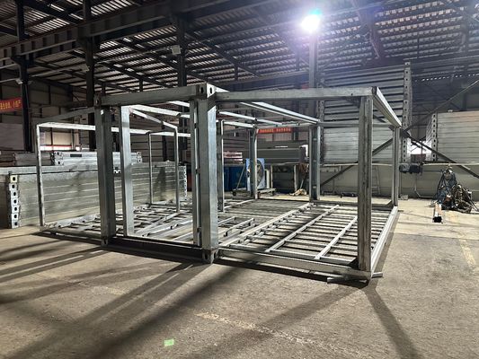 20FT/40FT Customized Prefab Galvanized Steel Frame Container House espandibile con bagno e doccia