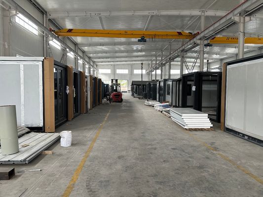 Container house espandibile pannello sandwich in acciaio prefabbricato 20ft 40ft con finestra in alluminio