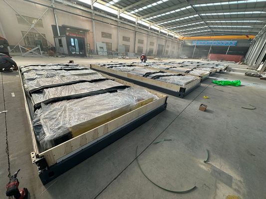 Assemblaggio rapido pannelli di parete sandwich impermeabile a prova di fuoco telaio in acciaio piatta confezione contenitore casa con colore personalizzato