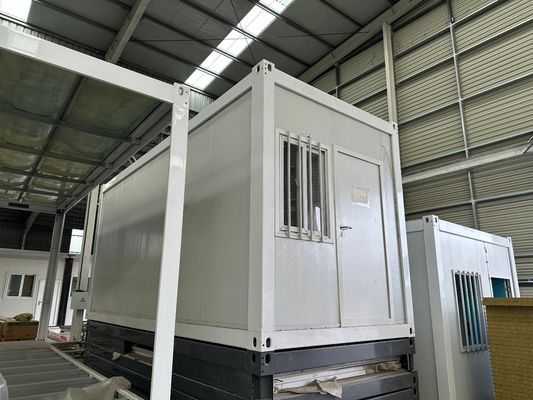 Colore personalizzato Assemblaggio facile Contenitore di stoccaggio piatto confezionato Casa di contenitori modulare prefabbricata multifunzione a prova di uragano