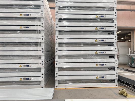 Prefabbricato Container House Flat Pack Hurricane Proof Sandwich Panel Edifici per 15-30 anni Vita di servizio