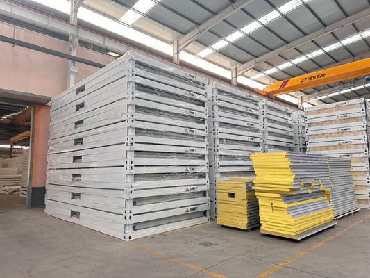 Personalizzazione professionale Rapido assemblaggio Flat Pack House per case di container prefabbricate isolate