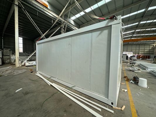 Pannello sandwich a bassa manutenzione 20 40 ft impermeabile modulare prefabbricato telaio in acciaio contenitore pieghevole casa per laboratorio