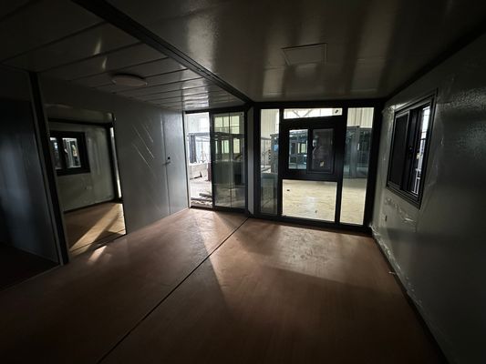 40FT o stile di design contemporaneo personalizzato Casa in contenitore espandibile con soggiorno e bagno scaldante