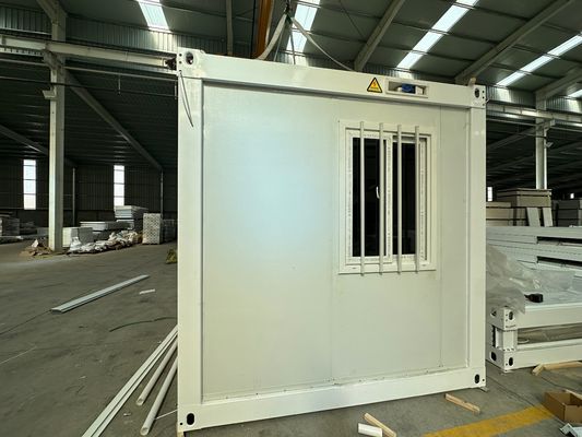 Local Standard Electricity Stile di design rustico Cabine pieghevoli smontabili forti e stabili per casa di contenitori di stoccaggio