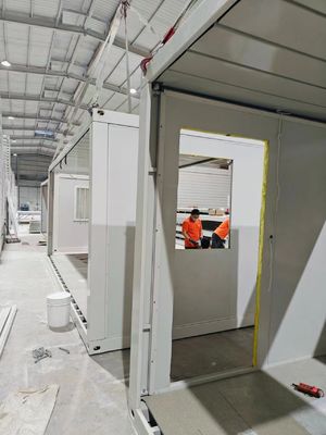 Casa di container pieghevole a prova di fuoco a colori personalizzati con funzione multifunzione