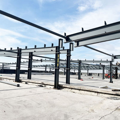 Prefabbricato magazzino C.Z forma canale di acciaio struttura spaziale di metallo struttura commerciale in acciaio edificio a prova di uragano impermeabile