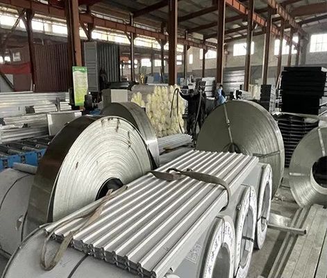 Suriname e Sri Lanka Case prefabbricate