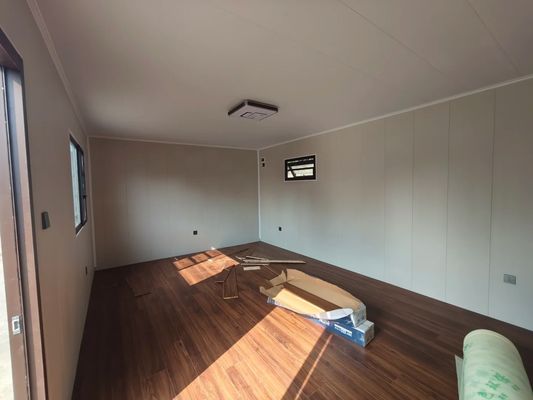 Casa prefabbricata con struttura in acciaio leggero