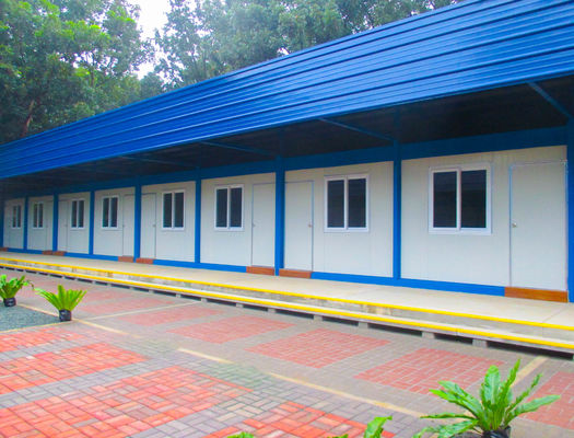 Vantaggio della protezione ambientale Case prefabbricate di 20 piedi con porta di sicurezza in acciaio e 3 camere da letto