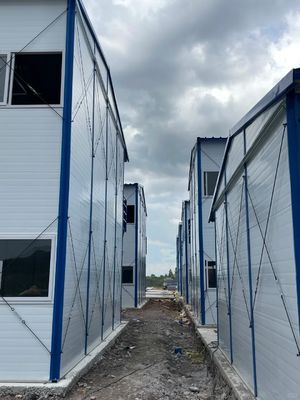 Casa prefabbricata in acciaio con 50/75/100mm Wave Sandwich Panel Wall