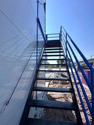 20FT/40FT Customized Prefabricated Steel Frame House Casa modulare per officina magazzino