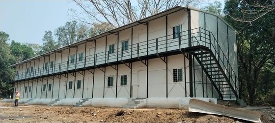 Case a basse emissioni di carbonio in sandwich panel e struttura in acciaio prefabbricata