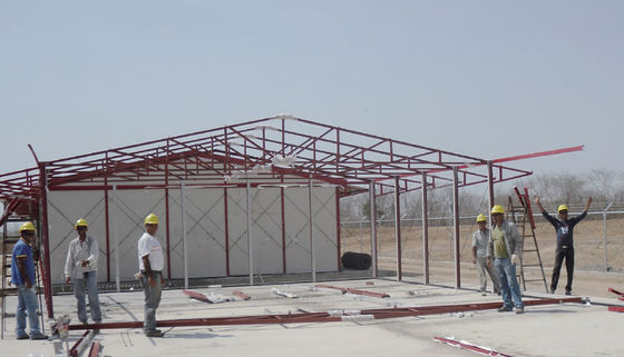 Case a basse emissioni di carbonio in sandwich panel e struttura in acciaio prefabbricata