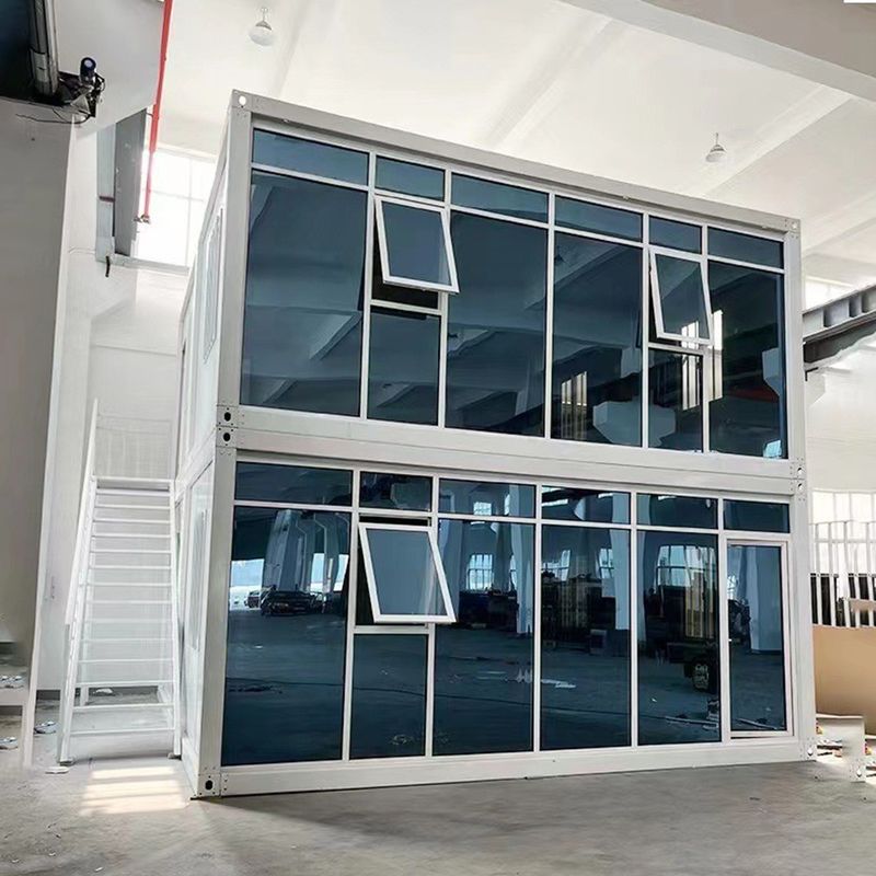 Finestra in acciaio di plastica Cortina di vetro personalizzata 20 40 ft Prefabbricata Casa contenitore separabile per produttori stabili Fornitura