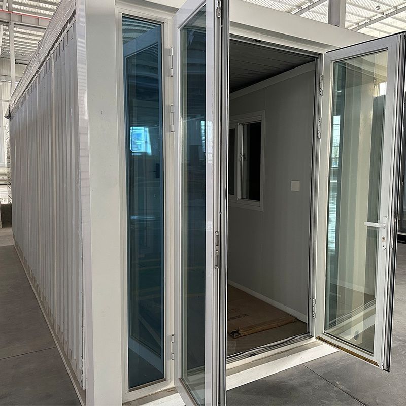 Pannello sandwich isolato telaio in acciaio rettangolare Prefabbricato Container House Facile da installare 20ft 30ft 40ft Tiny House Container